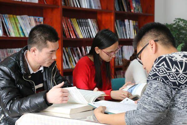 教师发表职称论文考虑因素：适合教师投稿发表论文期刊杂志推荐及注意事项