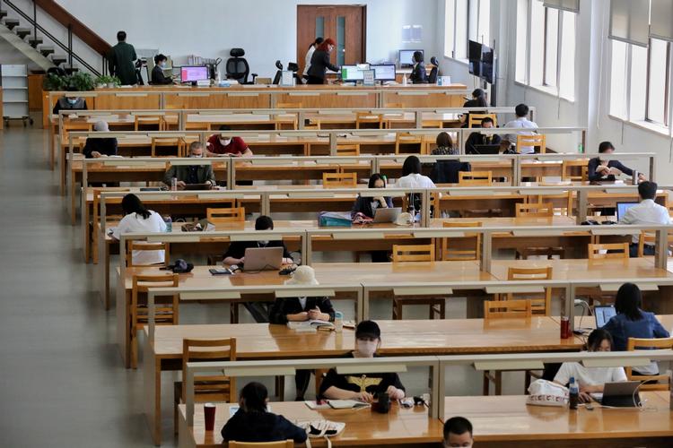 【电子信息类&区块链&经济科技学术发表】:期刊杂志征稿趋势与论文投稿技巧