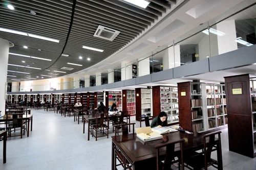 【评职称论文发表全解析】:论文、期刊要求与投稿指南