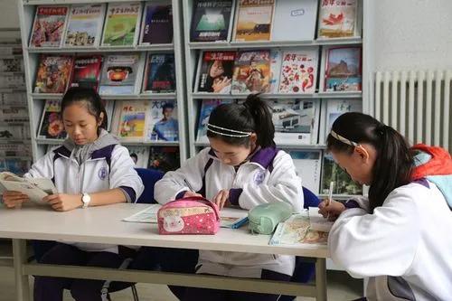 解锁职称专著著作出版:选择出版社的关键要素与技巧