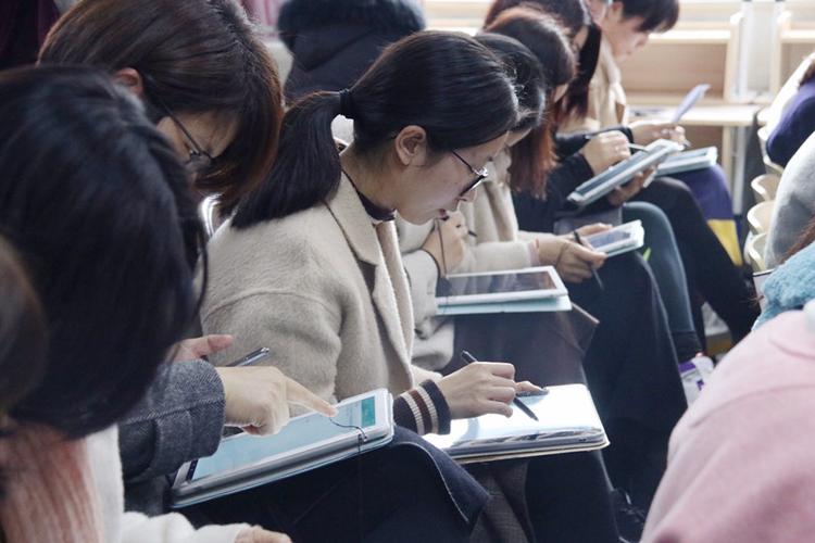 上知网、万方收录学术论文发表投稿方法与技巧：贸易商业经济研究方向期刊推荐信息