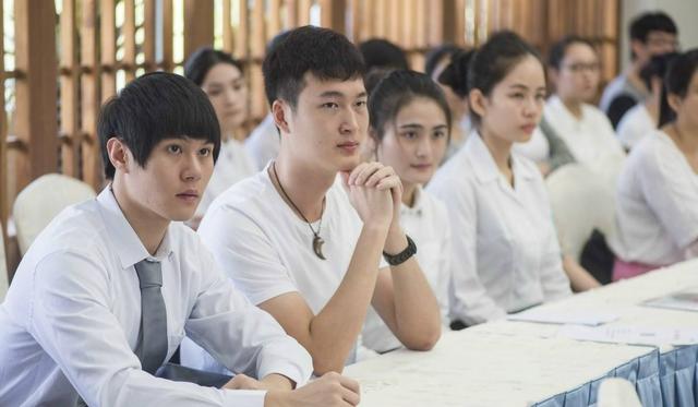 省级市场商业经济类期刊发表论文《时代金融》，半月刊，维普收录