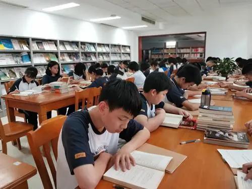 政治类期刊杂志发表论文投稿：《中共杭州市委党校学报》，双月