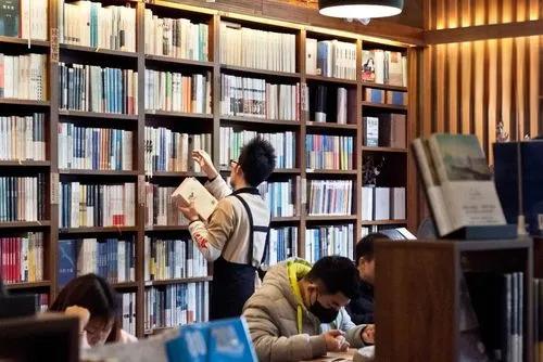 论文公文类与企业软文类必读：如何撰写与众不同的自荐信？