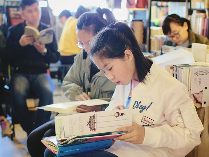 一两个月内成功发表论文：并非无稽之谈，而是策略与实践的结晶