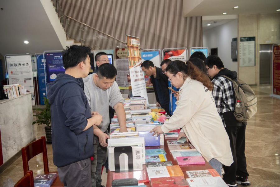 关于新闻广电传媒《河北广播》期刊杂志：刊物介绍及论文发表投稿