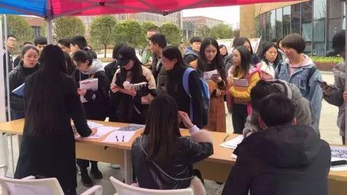 金融创新产业区域城市经济《财经理论研究》