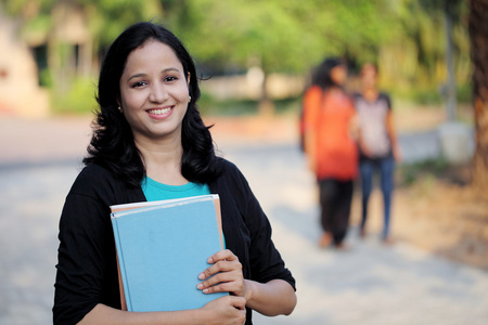 省级美术戏剧影视多媒体传媒广播摄影艺术设计绘画书法雕塑篆刻工艺艺术《诗书画》期刊杂志：论文发表征投稿